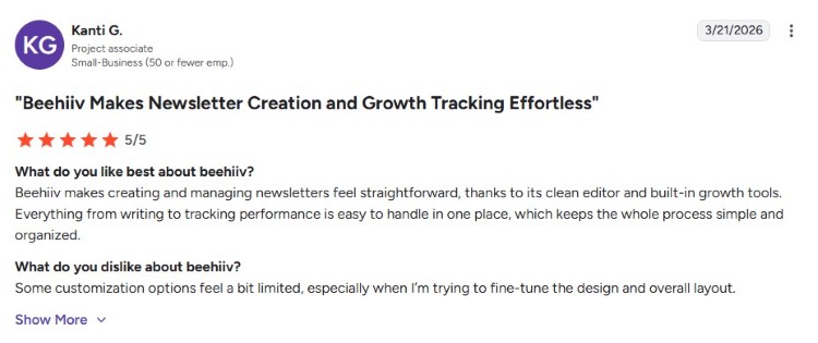Customer review explaining why Beehiiv has really simplified newsletter creation and analytics tracking
